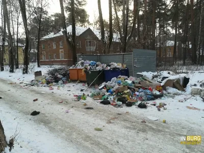 В Екатеринбурге территория 19-го военного городка превратилась в большую  мусорную свалку » Вечерние ведомости