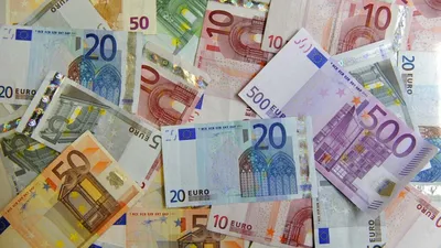 File:Second serie 5, 10, 20, 50 Euro banknotes.jpg - Wikipedia