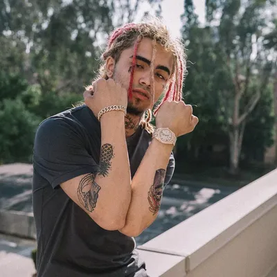 6ix9ine перенёс выход нового клипа и трек на 12 июня Главная причина  переноса - протесты в США. Да сколько.. | ВКонтакте