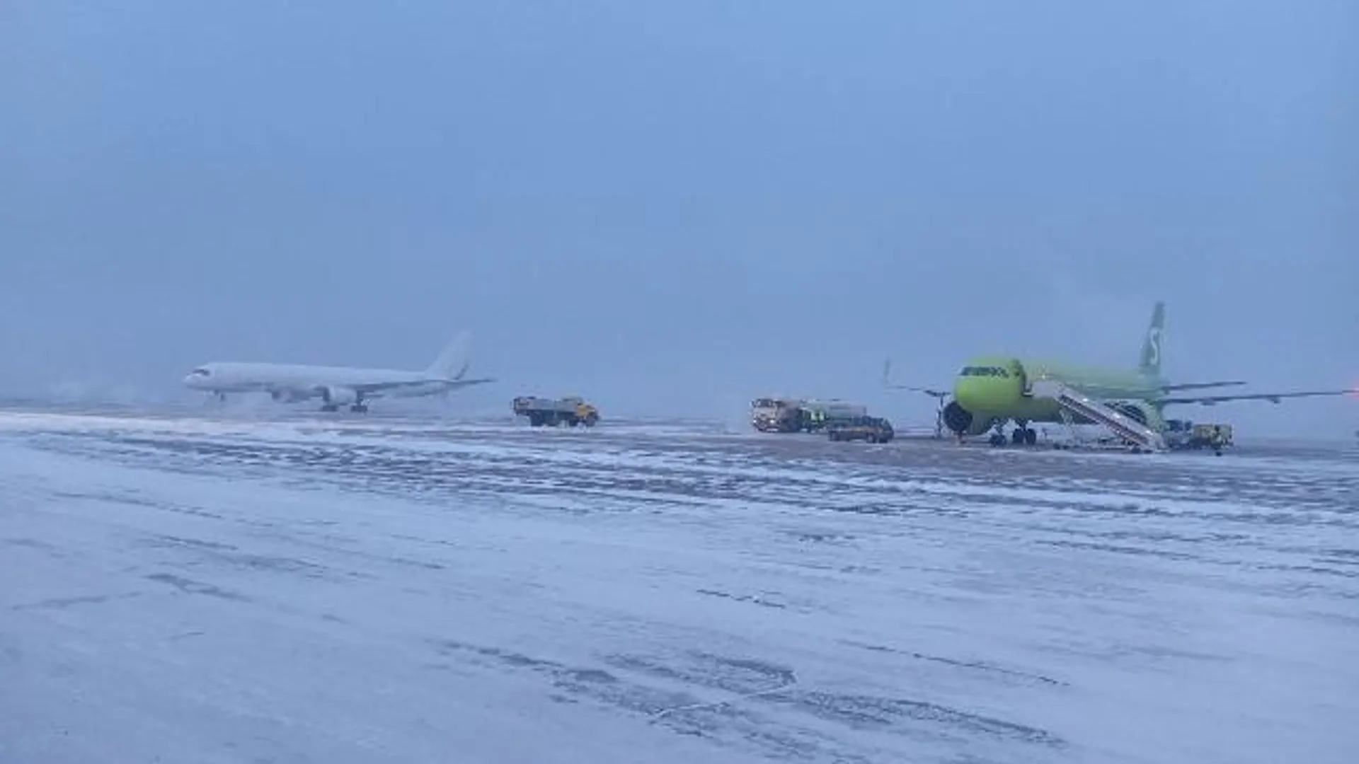 Журналистам показали, как работает таможня аэропорта Улан-Удэ. Фоторепортаж - новости Бурятии и Улан-Удэ Журналистам показали, как работает таможня аэропорта Улан-Удэ. Фоторепортаж - новости Бурятии и Улан-Удэ