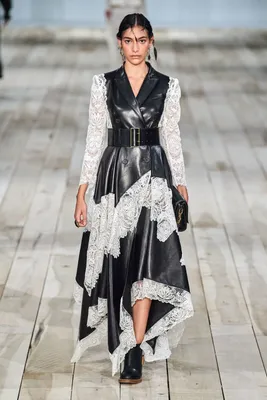 alexander mcqueen платья фотографии