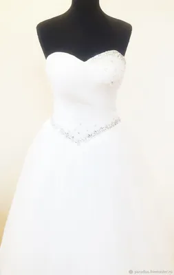 Alexander McQueen платья: высококачественные изображения