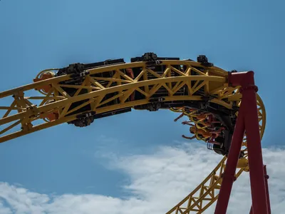 Парк развлечений \"Сказка\" - ⚡Ура- Ура!⚡ ⠀ 🎢Самая высокая и быстрая горка в  Москве официально открыта! ⠀ 🔝Друзья, ждем вас на нашей \"Молнии\"! ⠀ 😋А  еще вас сегодня ждет самый вкусный фестиваль!