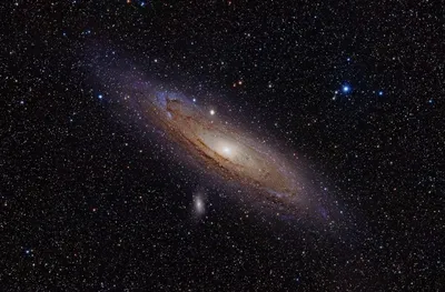 Jaw-dropping Andromeda galaxy photo comprises 37 hours of exposure - CNET