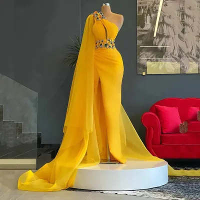 Стильные арабские вечерние наряды на фото