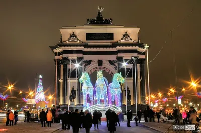 Триумфальная арка Москвы, макет из полудрагоценных камней и бронзы - от  компании ObsidianAtr