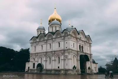 Архангельский собор Московского Кремля: история и обзор древнейшего храма