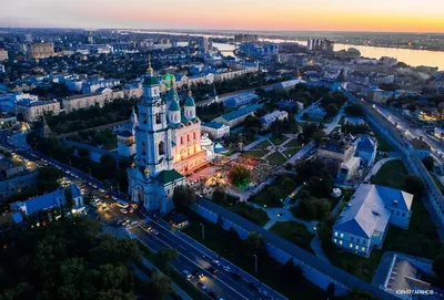 Город Астрахани редакционное фото. изображение насчитывающей астрахань -  98714591