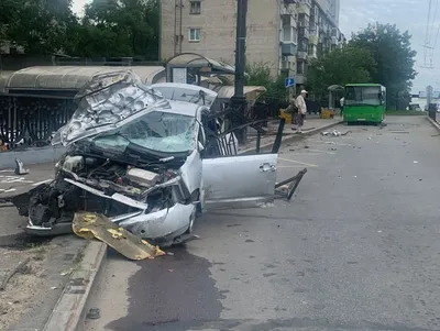 Душили и угрожали ножом: пассажиры такси спровоцировали аварию (ФОТО) —  Новости Хабаровска