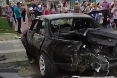 В Хабаровске автомобилист разбился насмерть в ДТП со столбом и деревом |  ПРОИСШЕСТВИЯ | АиФ Хабаровск