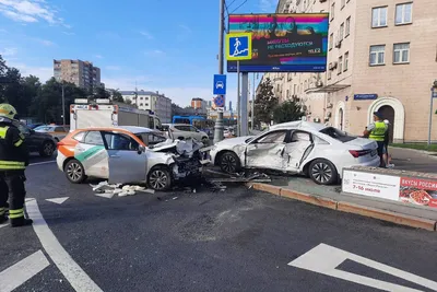 Что известно об устроившем ДТП в центре Москвы водителе грузовика – Москва  24, 02.11.2022