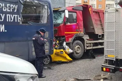 Число жертв массового ДТП на Кутузовском проспекте в Москве выросло до двух  // Новости НТВ