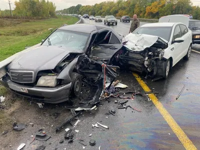 Водитель Mercedes, участвовавший в ДТП с пятью пострадавшими, попал в  реанимацию | 26.09.2022 | Тольятти - БезФормата