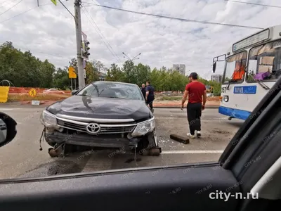 В ДТП на Кирова-Тольятти сильно пострадала Камри (ФОТО) - Новости  Новокузнецка. Кемеровская область, Кузбасс.