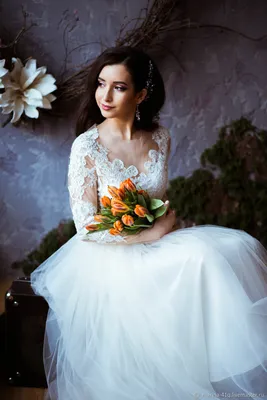 Ажурное свадебное платье на фотографии в формате WebP