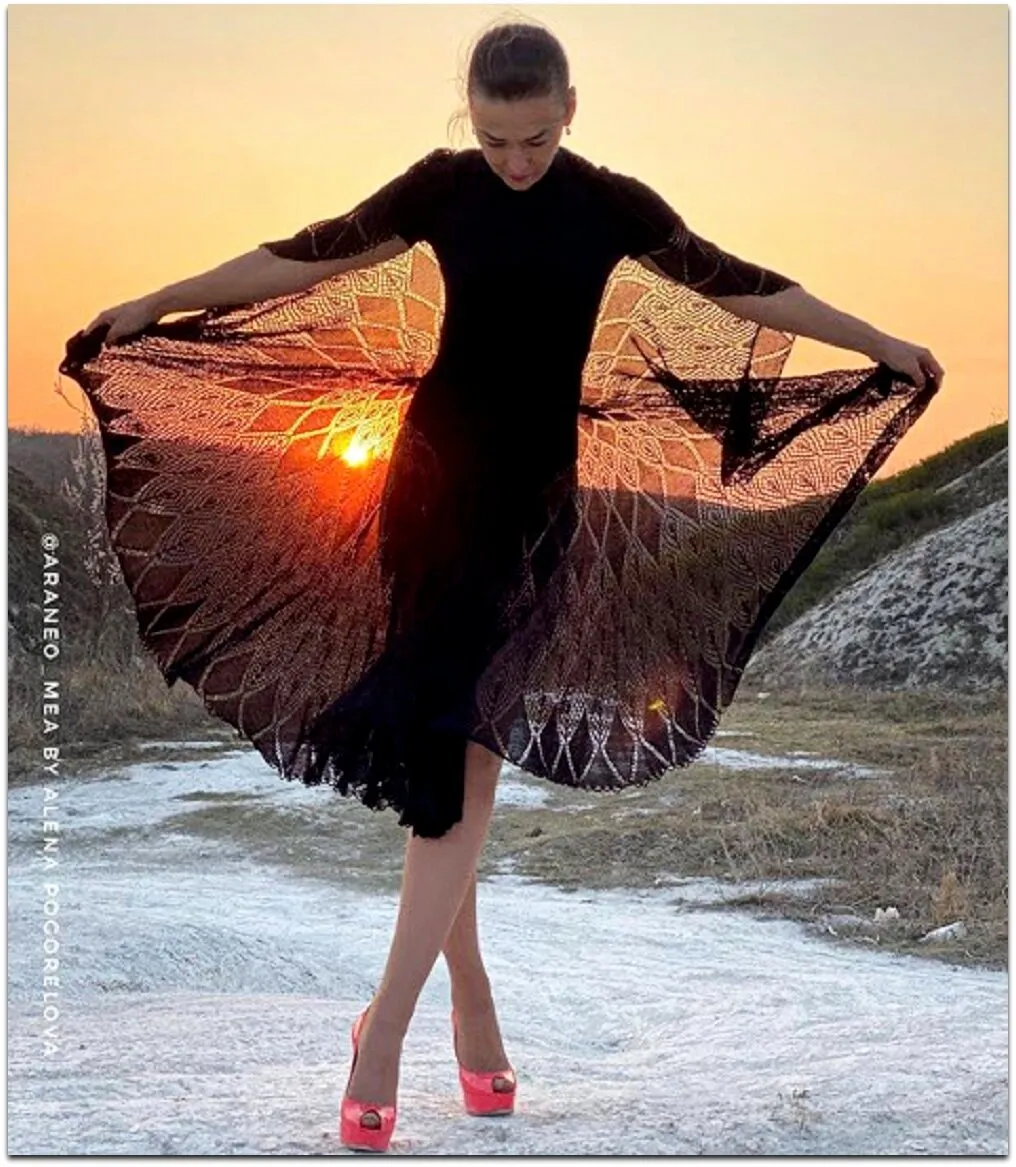 Наслаждайтесь ажурными платьями на фото Наслаждайтесь ажурными платьями на фото