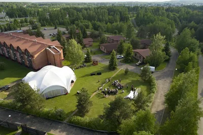 File:Standart (bungalow) Azimut Hotel Kostroma.JPG - Wikimedia Commons