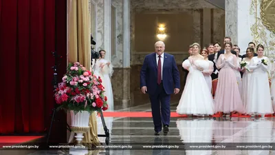 В Даугавпилсе прошел Рождественский бал (ФОТО) / Статья