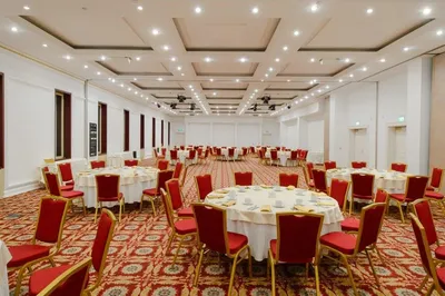 Банкетный зал для свадьбы в Казани: 147 ресторанов и кафе для аренды на  свадебный банкет