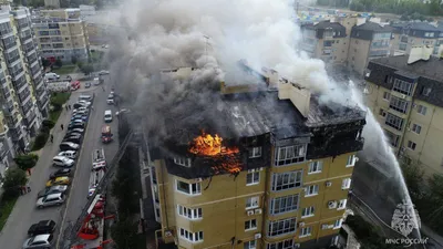 МЧС России показало на видео тушение пожара в ЖК «Бейкер Стрит» в Волгограде