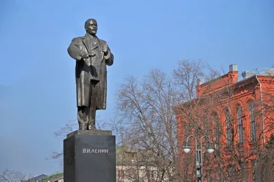 Памятник Ленину. Адрес — Белгородская обл., г. Белгород, Народный б-р.  Фото, режим работы, афиша и события. Культурный регион