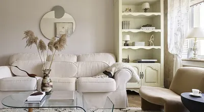 Белый диван в интерьере гостиной фото фотографии