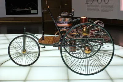 Фотография Benz Patent-Motorwagen в высоком разрешении