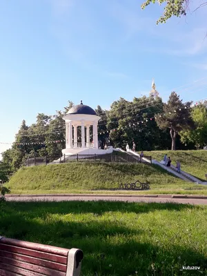 Беседка Островского — одна из визитных карточек Костромы