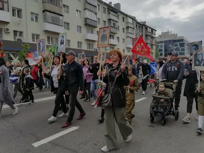 Кадры Дня Победы в Белгороде: парад и «Бессмертный полк». Новости общества