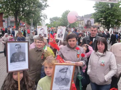 В Белгороде проходит шествие «Бессмертного полка» | 09.05.2022 | Белгород -  БезФормата