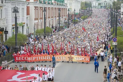 Бессмертный полк\" в Омске: взгляд участника - Общество