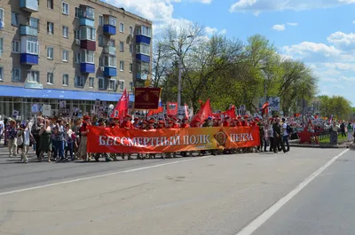 Акция \"Бессмертный полк\" и \"Вальс Победы\"