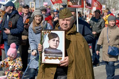 И наши прадеды и деды вновь встали в наш «Бессмертный полк»