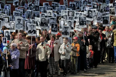 В «Бессмертном полку» в Уфе прошел Радий Хабиров