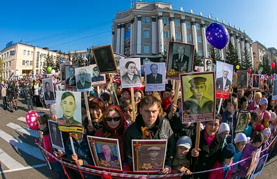 Бессмертный полк\" прошел по центральным улицам столицы Бурятии -  UlanMedia.ru