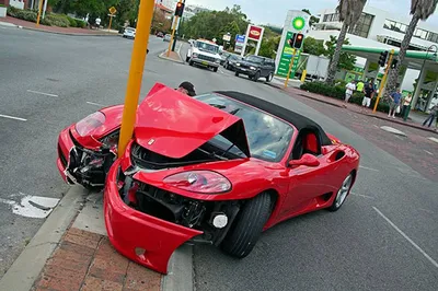 Выкуп битых авто в Москве, скупка битых автомобилей после Дтп.