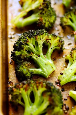 Amazing Steamed Broccoli - Instant Pot Pressure Cooker - Piping Pot Curry