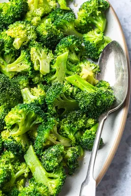 Creamy Broccoli Pesto with Pasta - MJ and Hungryman