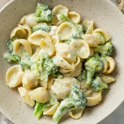 Cheesy Broccoli Bites - Cheesy Broccoli Snack