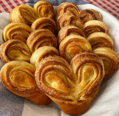 Булочки с яблоками и изюмом в духовке - пошаговый рецепт с фото на Повар.ру