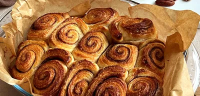Булочки сдобные, 2 шт с бесплатной доставкой на дом из «ВкусВилл» | Москва  и вся Россия