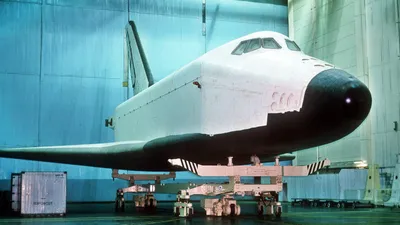 File:Moskau Raumfähre Buran-20080601-RM-094724.jpg - Wikimedia Commons