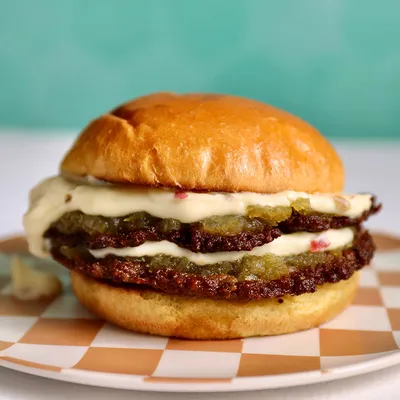 Elk Burger Recipe - Green Chile Elk Burgers Southwest Style