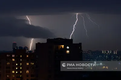 Песчаная буря в москве,москва стала…» — создано в Шедевруме