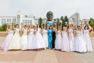 Изображения свадебных платьев в стиле Бурятии