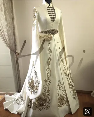 Чеченские национальные платья: красота и традиции на фото