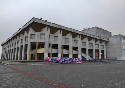 Памятный знак в честь 60 летия треста Череповецметаллургстрой ( Глобус  Череповца )