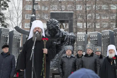 Памятник Черный тюльпан в Екатеринбурге (Россия) с фото и отзывами