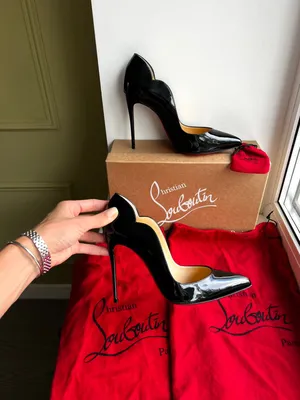 Изображение Christian Louboutin туфлей с зебриновым принтом