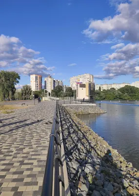 Бульвар «Чернавская дамба» и подвесной мост на Димитрова для свадебной  фотосессии